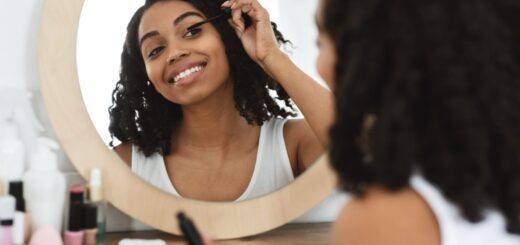 Astuces pour Nettoyer un Miroir sans Laisser de Traces