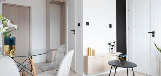 astuces pour nettoyer porte blanche jaunie How to clean a yellowed white door?
