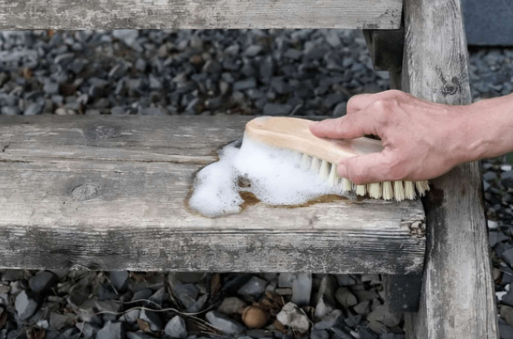 Comment Nettoyer un Escalier en Bois Encrassé