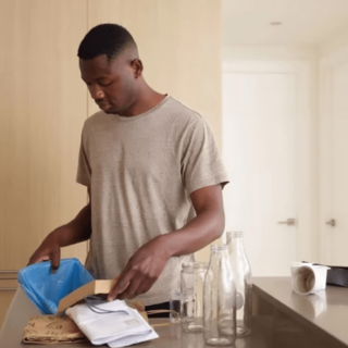 Découvrez les 10 raisons pour lesquelles l'alcool ménager est idéal pour nettoyer et désinfecter votre maison. Un environnement propre et sain à portée de main.